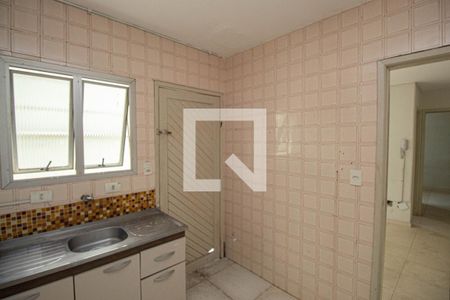 Cozinha de apartamento para alugar com 2 quartos, 47m² em Vila Mazzei, São Paulo