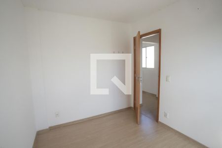 Quarto 1 de apartamento para alugar com 2 quartos, 50m² em Taquara, Rio de Janeiro