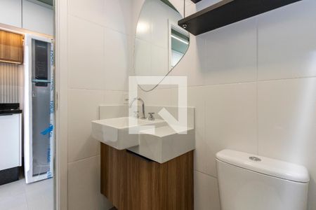 Banheiro de kitnet/studio à venda com 1 quarto, 29m² em Santo Amaro, São Paulo