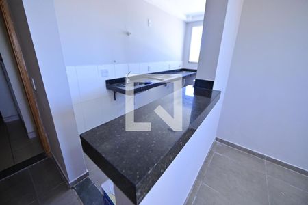 Cozinha de apartamento para alugar com 2 quartos, 45m² em Bairro Santa Rita, Goiânia