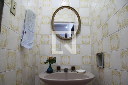 Lavabo de casa para alugar com 4 quartos, 285m² em Vila Tibagi, Guarulhos