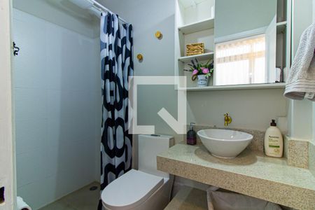 Banheiro de Serviço de apartamento à venda com 2 quartos, 67m² em Perdizes, São Paulo