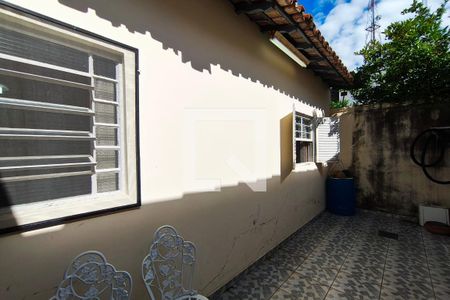 Quintak - Fundos de casa à venda com 4 quartos, 350m² em Jardim São Vicente, Campinas