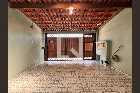 Garagem de casa para alugar com 3 quartos, 165m² em Jardim Las Vegas, Santo André