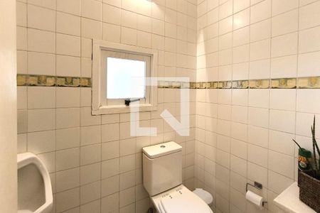 Banheiro de casa de condomínio à venda com 3 quartos, 500m² em Chácara Malota, Jundiaí