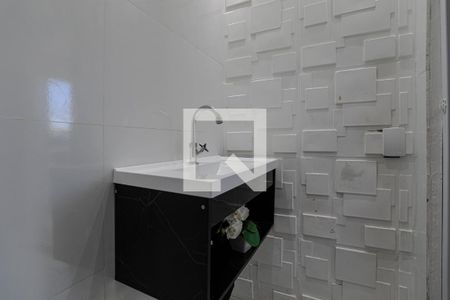 Lavabo de casa de condomínio para alugar com 2 quartos, 57m² em Vila Colorado, Suzano