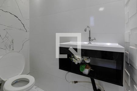 Lavabo de casa de condomínio para alugar com 2 quartos, 57m² em Vila Colorado, Suzano