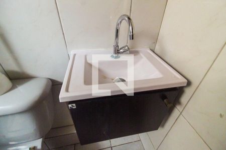 Banheiro de apartamento à venda com 2 quartos, 47m² em Itaquera, São Paulo
