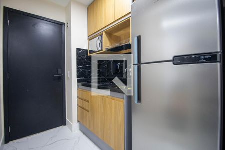 Cozinha  de apartamento para alugar com 1 quarto, 24m² em Vila Cordeiro, São Paulo
