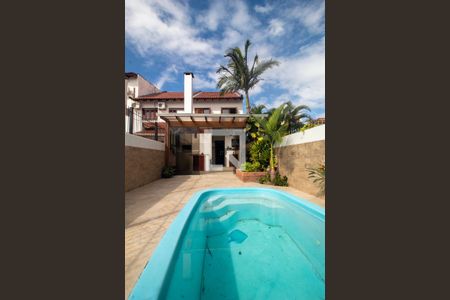 Casa à venda com 192m², 4 quartos e 1 vagaÁrea comum - Piscina