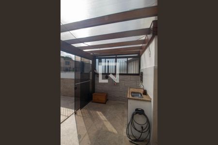 Casa à venda com 192m², 4 quartos e 1 vagaÁrea comum - Piscina