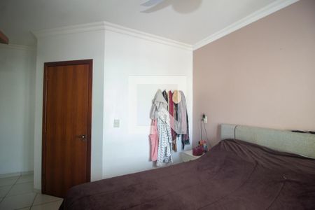 Casa à venda com 192m², 4 quartos e 1 vagaSuíte