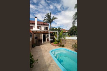 Casa à venda com 192m², 4 quartos e 1 vagaÁrea comum - Piscina