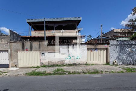 Fachada de casa à venda com 3 quartos, 360m² em Guarani, Belo Horizonte