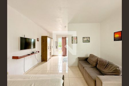Sala de TV de apartamento para alugar com 1 quarto, 40m² em Ingleses do Rio Vermelho, Florianópolis