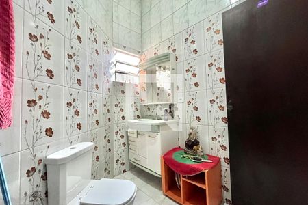 Banheiro  de casa para alugar com 3 quartos, 65m² em Jardim Prudência, São Paulo