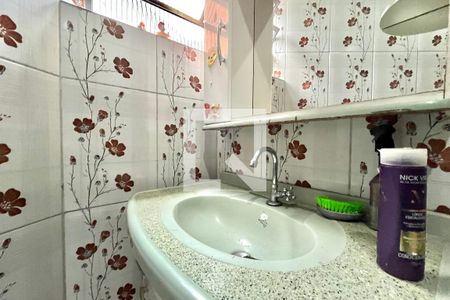 Banheiro  de casa para alugar com 3 quartos, 65m² em Jardim Prudência, São Paulo