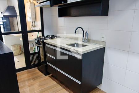 Cozinha de apartamento à venda com 2 quartos, 62m² em Continental, Osasco