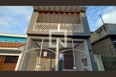 Fachada de casa à venda com 2 quartos, 121m² em Vila Invernada, São Paulo