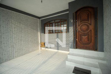 Garagem de casa à venda com 2 quartos, 121m² em Vila Invernada, São Paulo