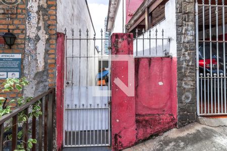 Fachada de casa à venda com 5 quartos, 240m² em Pompeia, São Paulo