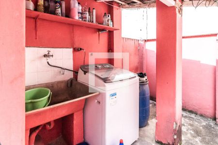 Quintal / Lavanderia de casa à venda com 5 quartos, 240m² em Pompeia, São Paulo