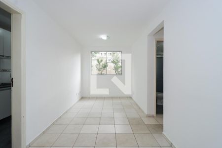 Sala de apartamento para alugar com 2 quartos, 48m² em Paraisópolis, São Paulo