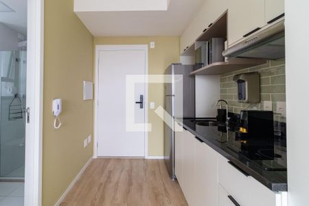 Cozinha de kitnet/studio à venda com 1 quarto, 28m² em Pompeia, São Paulo