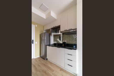 Cozinha de kitnet/studio à venda com 1 quarto, 28m² em Pompeia, São Paulo