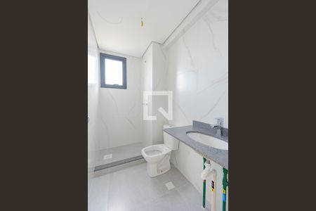 Banheiro de apartamento à venda com 2 quartos, 60m² em Fátima, Canoas
