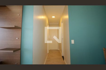 Corredor de apartamento para alugar com 3 quartos, 64m² em Vila Ivone, São Paulo