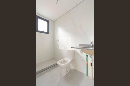 Banheiro de apartamento à venda com 2 quartos, 61m² em Fátima, Canoas