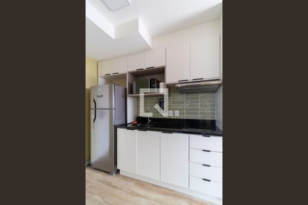Cozinha de kitnet/studio à venda com 1 quarto, 28m² em Pompeia, São Paulo