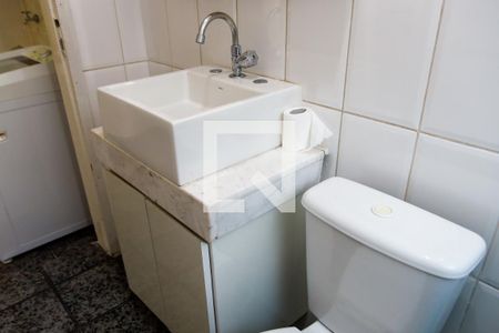 Banheiro de casa para alugar com 1 quarto, 52m² em Bela Vista, Osasco