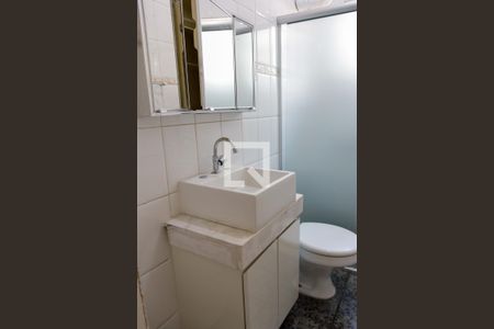 Banheiro de casa para alugar com 1 quarto, 52m² em Bela Vista, Osasco