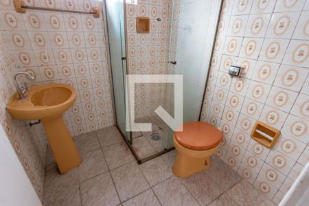 Banheiro de apartamento à venda com 2 quartos, 68m² em Centro, Diadema