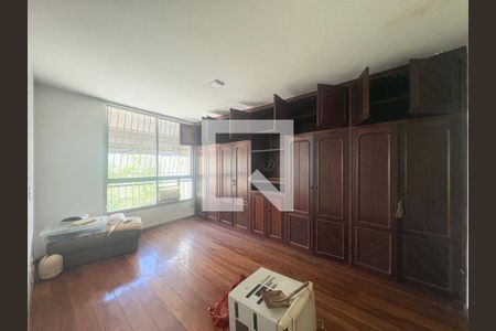 Apartamento à venda com 3 quartos, 160m² em Ingá, Niterói