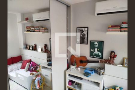 Apartamento à venda com 4 quartos, 180m² em Camboinhas, Niterói