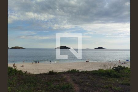 Apartamento à venda com 4 quartos, 180m² em Camboinhas, Niterói