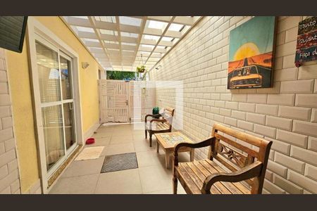 Casa à venda com 4 quartos, 185m² em Badu, Niterói