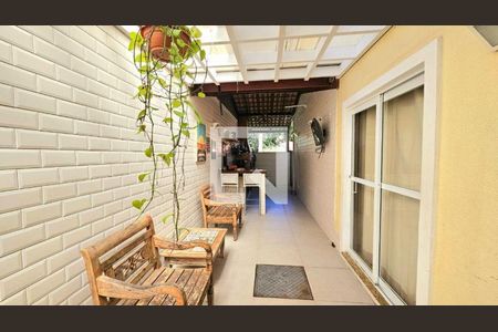 Casa à venda com 4 quartos, 185m² em Badu, Niterói