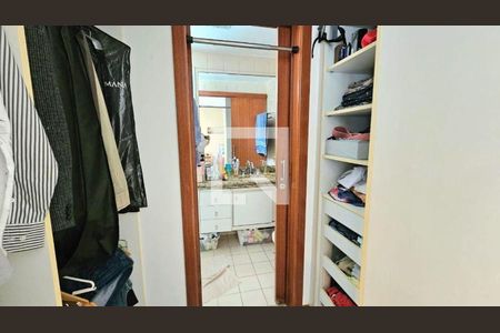 Casa à venda com 4 quartos, 185m² em Badu, Niterói