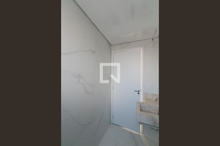 Banheiro Social de apartamento à venda com 3 quartos, 137m² em Itapoã, Belo Horizonte