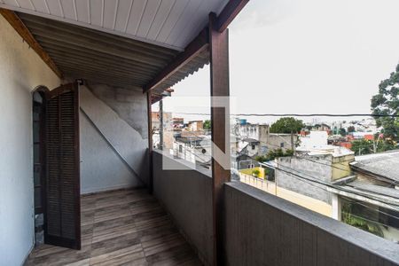 Varanda de casa para alugar com 2 quartos, 100m² em Conjunto Habitacional Presidente Castelo Branco, Carapicuíba