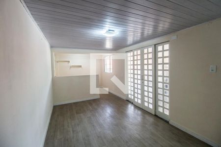 Sala de TV de casa para alugar com 2 quartos, 100m² em Conjunto Habitacional Presidente Castelo Branco, Carapicuíba