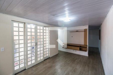 Sala de TV de casa para alugar com 2 quartos, 100m² em Conjunto Habitacional Presidente Castelo Branco, Carapicuíba