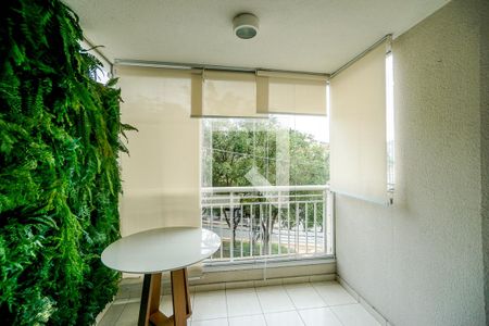 Varanda de apartamento para alugar com 3 quartos, 65m² em Vila Fernandes, São Paulo