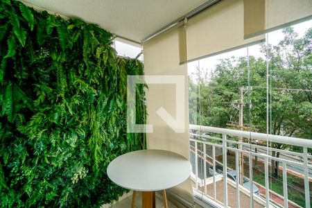 Varanda de apartamento para alugar com 3 quartos, 65m² em Vila Fernandes, São Paulo