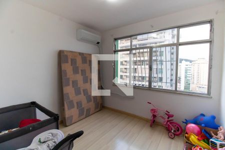 Quarto 1 de apartamento à venda com 4 quartos, 76m² em Icaraí, Niterói