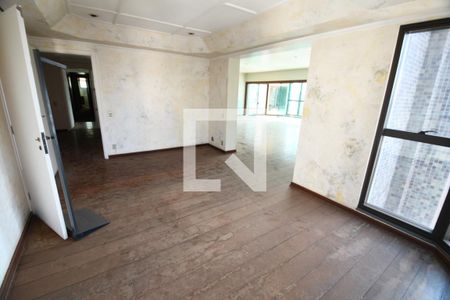 Sala 2 de apartamento à venda com 4 quartos, 450m² em Cambuí, Campinas